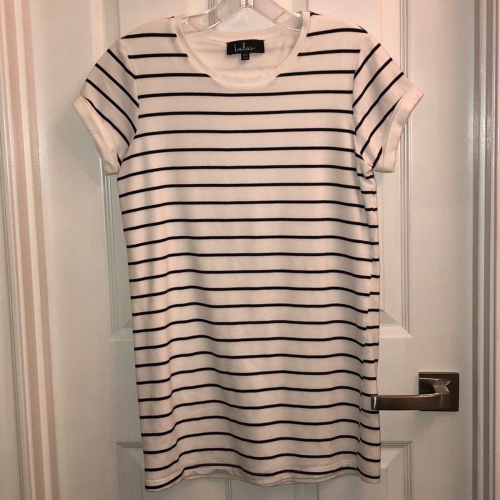 Cute & Casual tee shirt dress with a twist!!!